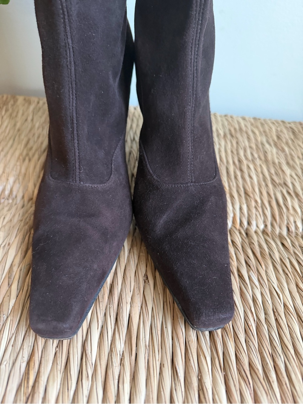 Stuart Weitzman Brown Suede Square Toe Knee High Kitten Heel Boots 8 1/2 - Picture 5 of 9